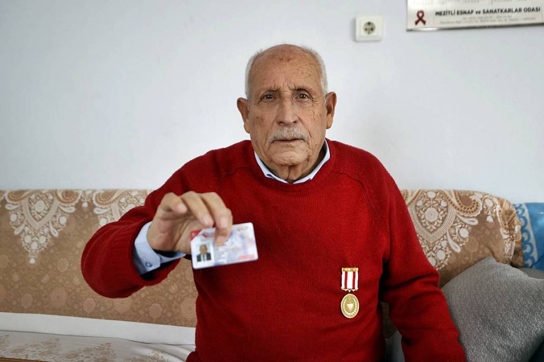 Savaştan 50 yıl sonra 'Sen gazisin' dediler! 80 yaşında gazilik madalyası ve berat belgesi alacak 11